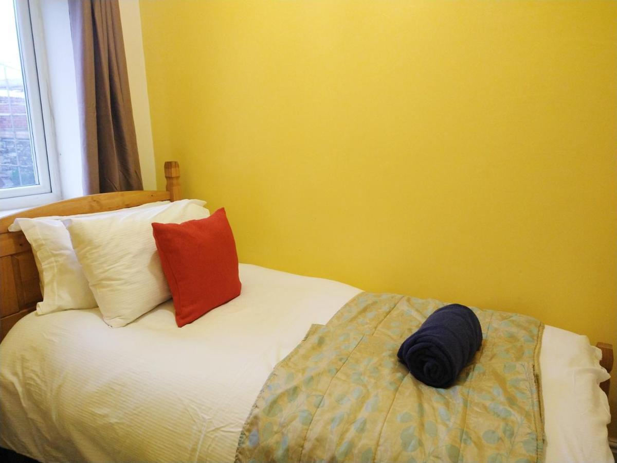 Derwent Street Apartment 2 - Self Contained - 2 Bed Self Catering Apartment Workington Exterior photo